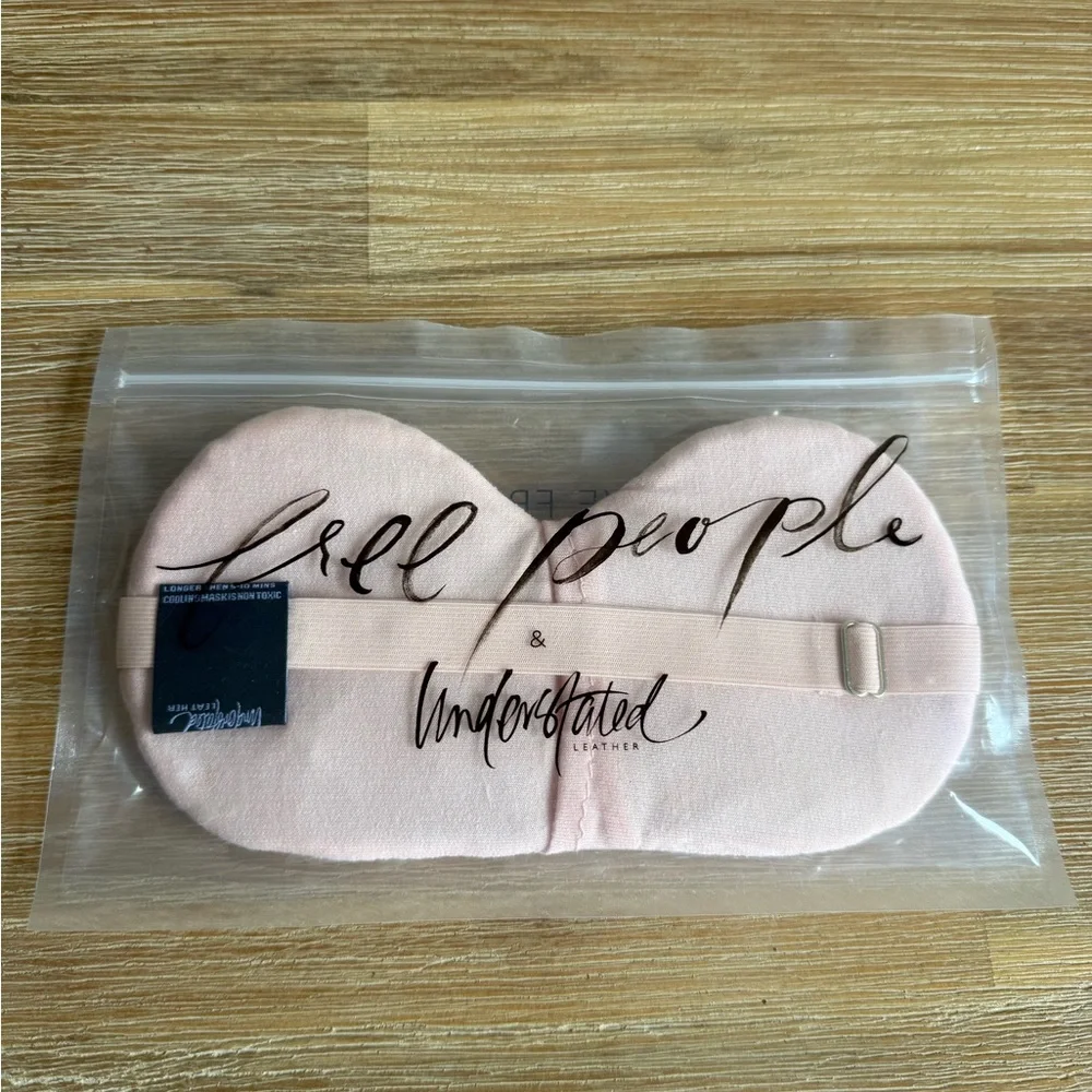 Free People x Understated Leather Eye Mask Pink